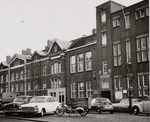 De gevelsteen op de oorspronkelijke schoollocatie aan de Westerstraat 213.
<br/>
Beeldbank gemeentearchief Amsterdam, 1965